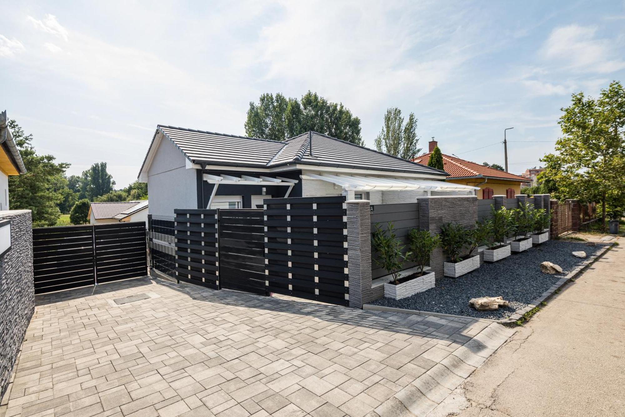 Balatonic Lemon Apartmanhaz Siófok Eksteriør bilde