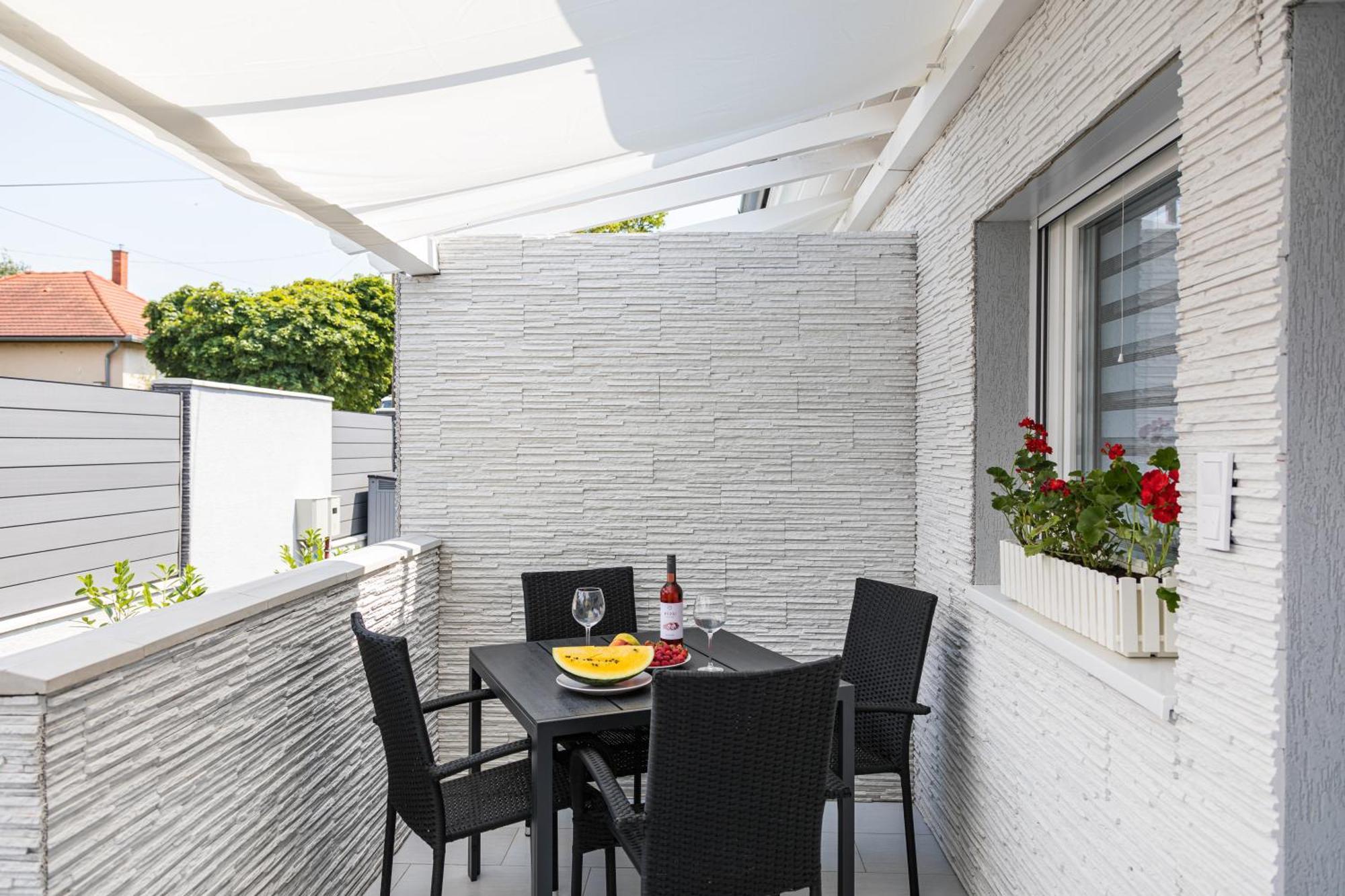 Balatonic Lemon Apartmanhaz Siófok Eksteriør bilde