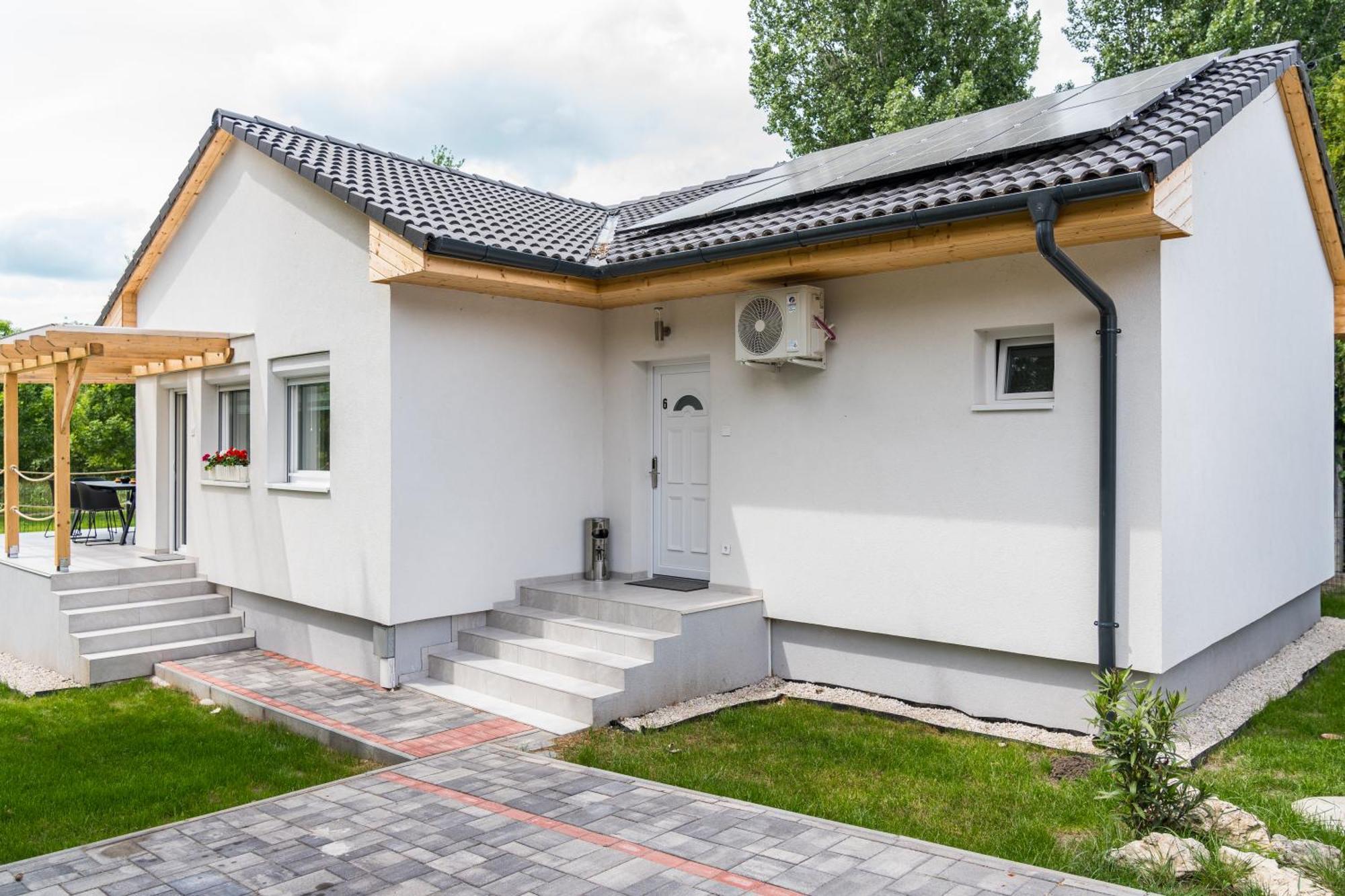 Balatonic Lemon Apartmanhaz Siófok Eksteriør bilde