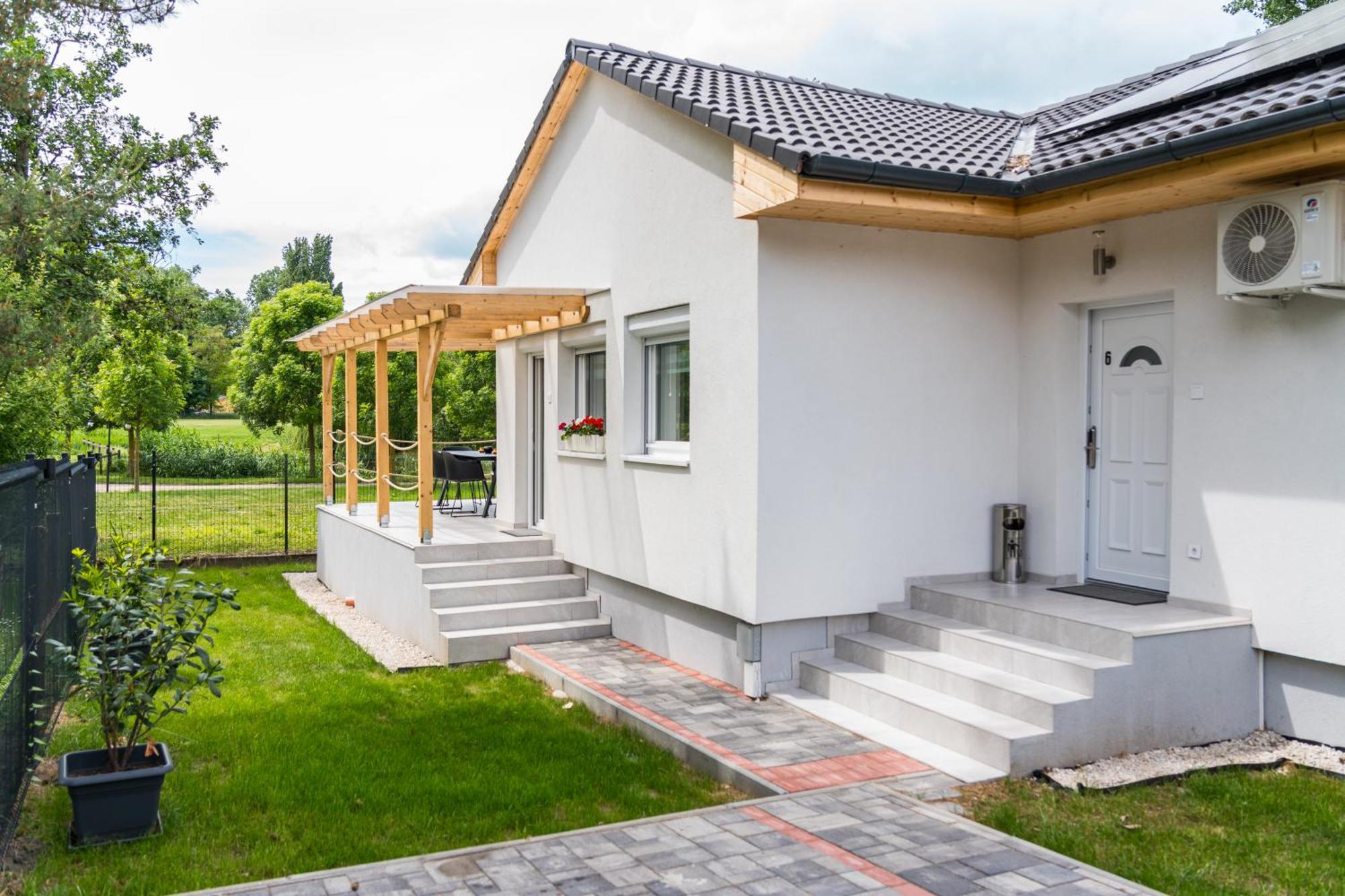 Balatonic Lemon Apartmanhaz Siófok Eksteriør bilde